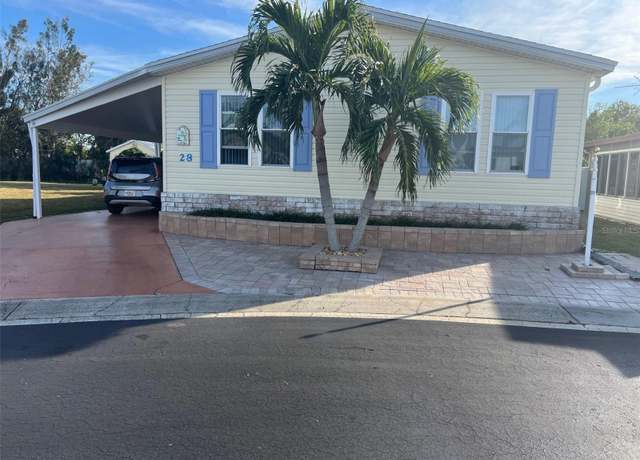 Property at 11300 124th Ave #28, Largo, FL 33778, 3 beds, 2.5 baths