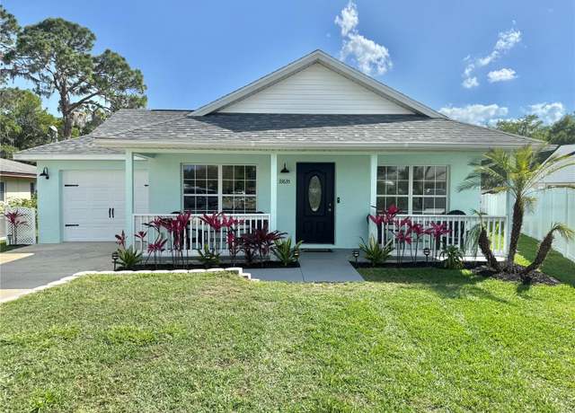 Property at 33635 Jeffery Ct, Leesburg, FL 34788, 4 beds, 3 baths