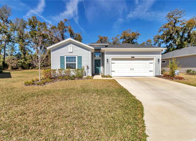 Property at 7651 SW 74th Loop, Ocala, FL 34481, 4 beds, 3 baths