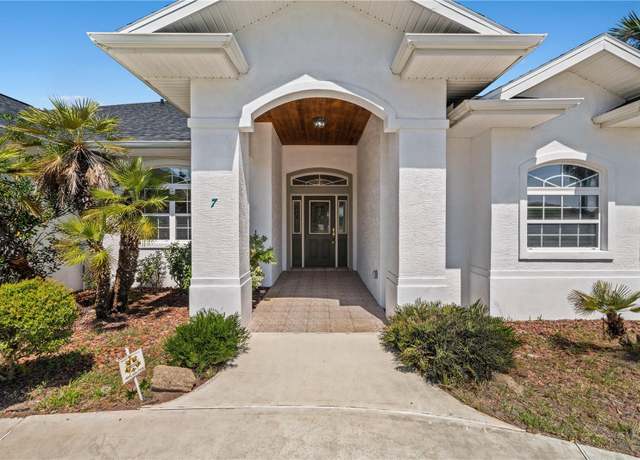 Property at 7 Christopher Ct N, Palm Coast, FL 32137, 3 beds, 2.5 baths