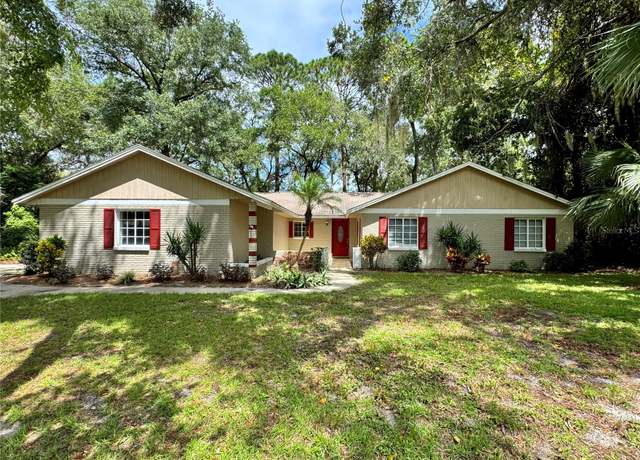 Property at 135 E Citrus St, Altamonte Springs, FL 32701, 3 beds, 2 baths
