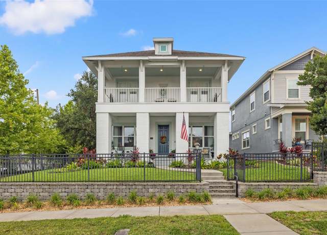Property at 702 34th Ave N, St Petersburg, FL 33704, 4 beds, 3.5 baths