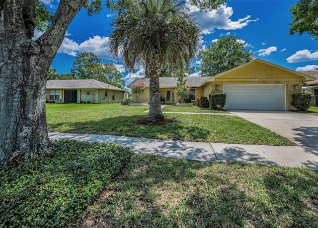 Property at 1334 Glengarry Dr, Palm Harbor, FL 34684, 2 beds, 2 baths