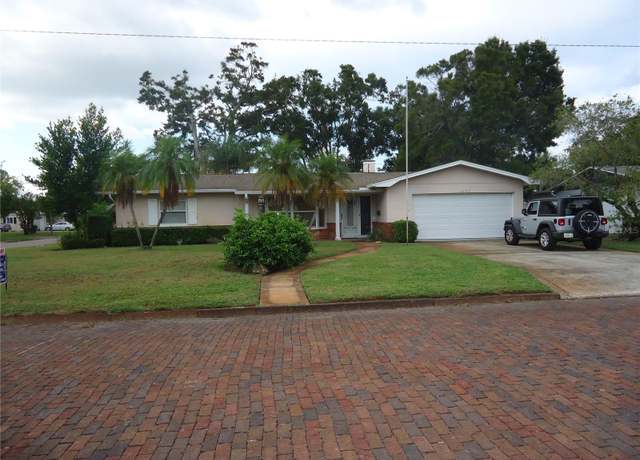 Property at 5463 4th Ave N, St Petersburg, FL 33710, 3 beds, 2 baths