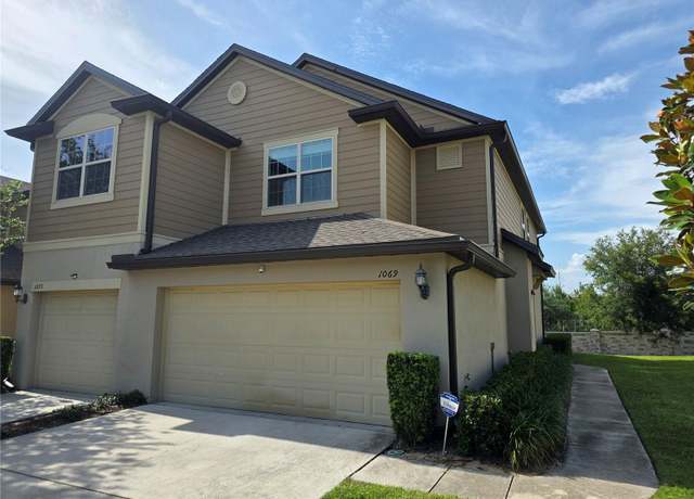 Property at 1069 Pavia Dr, Apopka, FL 32703, 3 beds, 2.5 baths