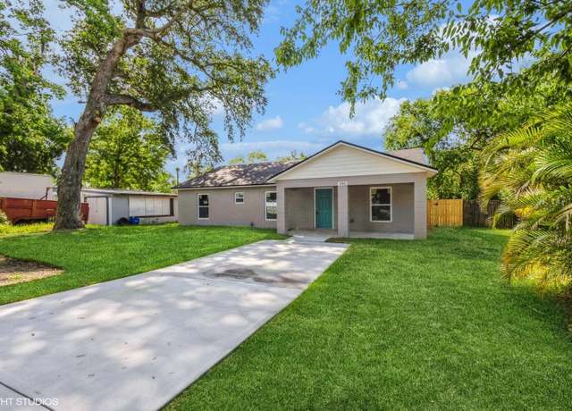 Property at 495 6th St, Holly Hill, FL 32117, 3 beds, 2 baths