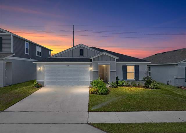 Property at 1029 Mattie Pointe Way, Auburndale, FL 33823, 4 beds, 2 baths