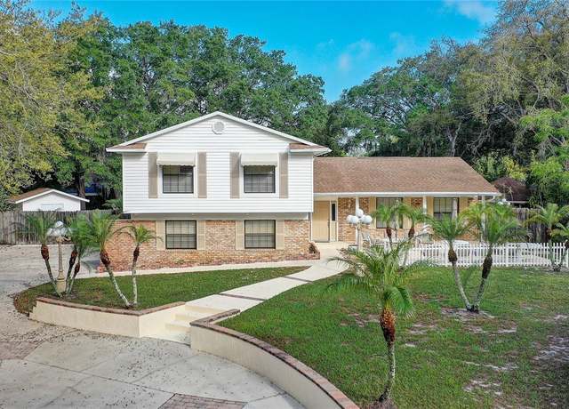 Property at 1204 Swan St, Winter Springs, FL 32708, 4 beds, 2.5 baths