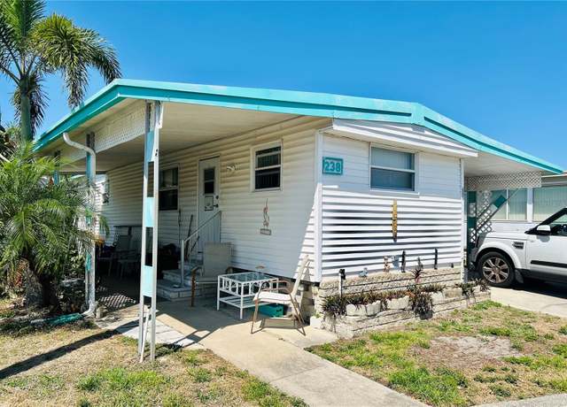 Property at 9790 66th St N #238, Pinellas Park, FL 33782, 3 beds, 2 baths