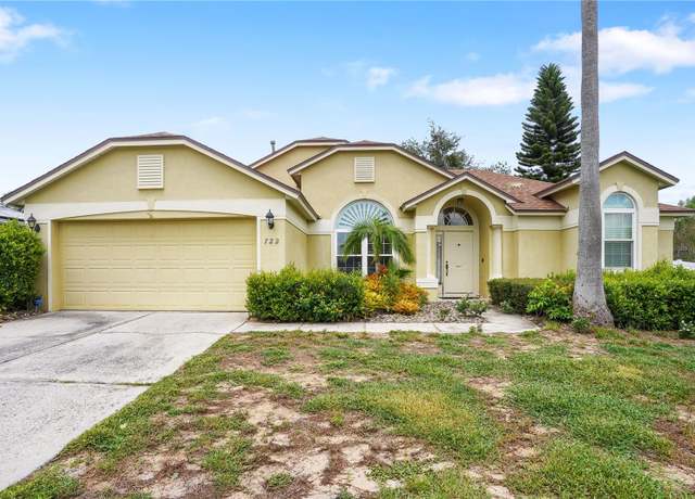 Property at 722 Via Bianca Dr, Davenport, FL 33896, 3 beds, 2 baths