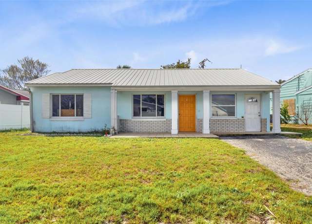 Property at 16004 2nd St E, Redington Beach, FL 33708, 3 beds, 2 baths