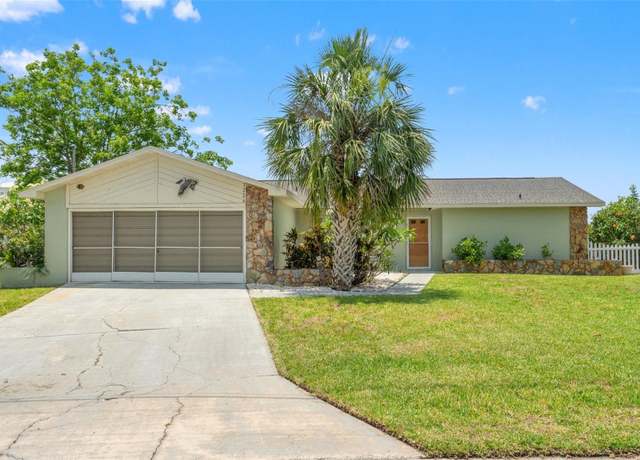 Property at 3226 Gardenia Dr, Hernando Beach, FL 34607, 2 beds, 2 baths