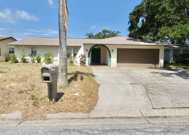 Property at 8630 134th St, Seminole, FL 33776, 3 beds, 2 baths