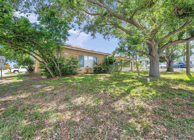 Property at 1269 Drew St, Clearwater, FL 33755, 2 beds, 2 baths