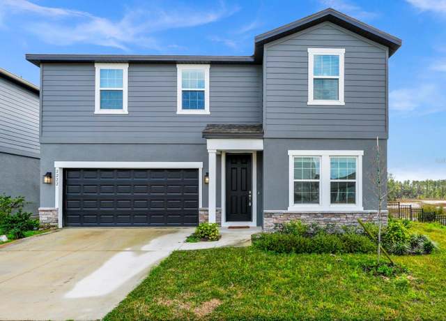 Property at 2222 Derwent Dr, Davenport, FL 33896, 4 beds, 3.5 baths