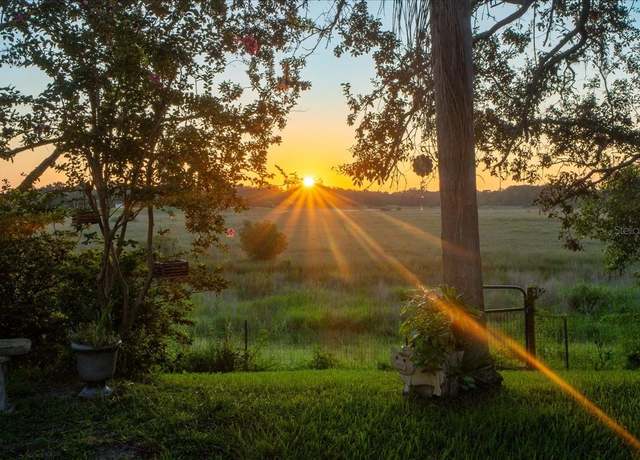 Property at 1472 Ivydale Rd, Spring Hill, FL 34606, 3 beds, 2 baths