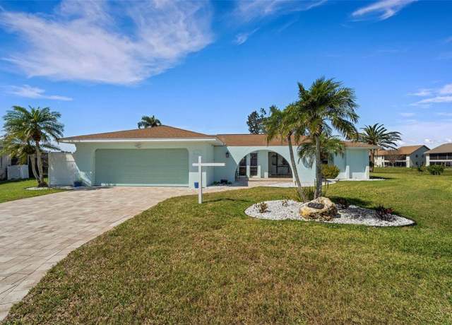 Property at 1714 Coral Sands Ct, Venice, FL 34293, 3 beds, 3 baths