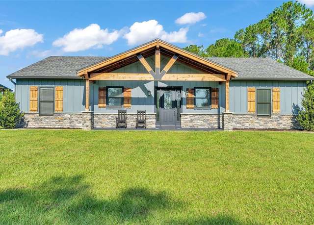 Property at 18940 Commonwealth Ave N, Polk City, FL 33868, 3 beds, 2 baths