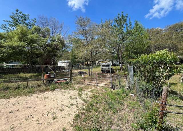 Property at 16080 SE 253rd Ct, Umatilla, FL 32784