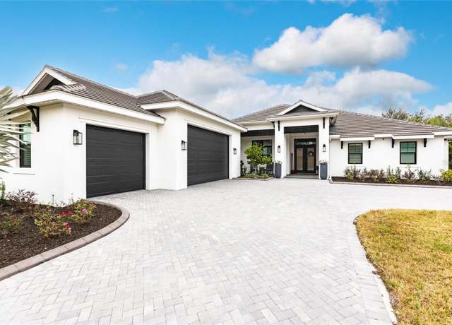 Property at 1007 143rd St NE, Bradenton, FL 34212, 3 beds, 3 baths