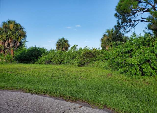 Property at 329 Australian Dr, Rotonda West, FL 33947