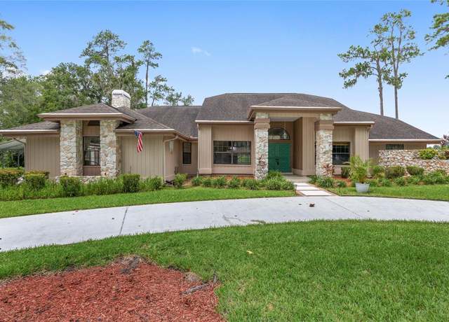 Property at 4550 NW 84th Ter, Ocala, FL 34482, 4 beds, 3.5 baths