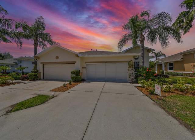 Property at 1216 Lyndhurst Greens Dr, Sun City Center, FL 33573, 2 beds, 2 baths