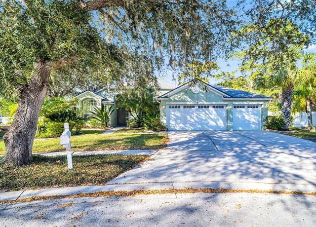 Property at 13735 Antler Point Dr, Tampa, FL 33626, 4 beds, 2 baths