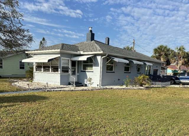 Property at 3001 57th St S, Gulfport, FL 33707, 2 beds, 2 baths