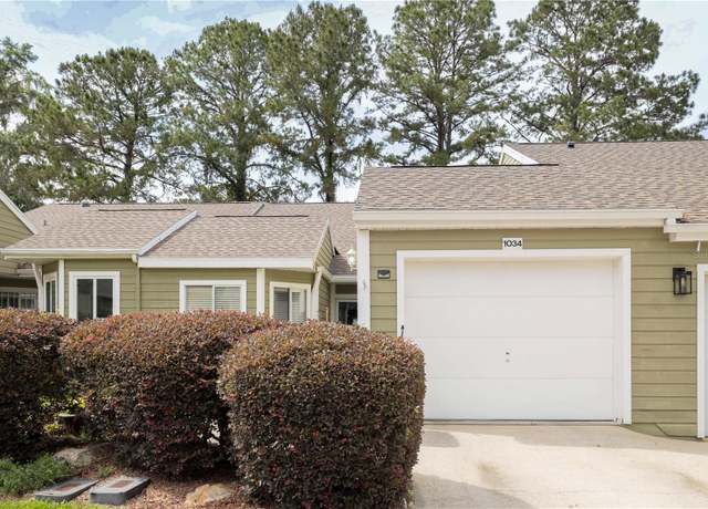 Property at 1034 NW 125th Dr, Newberry, FL 32669, 2 beds, 2 baths