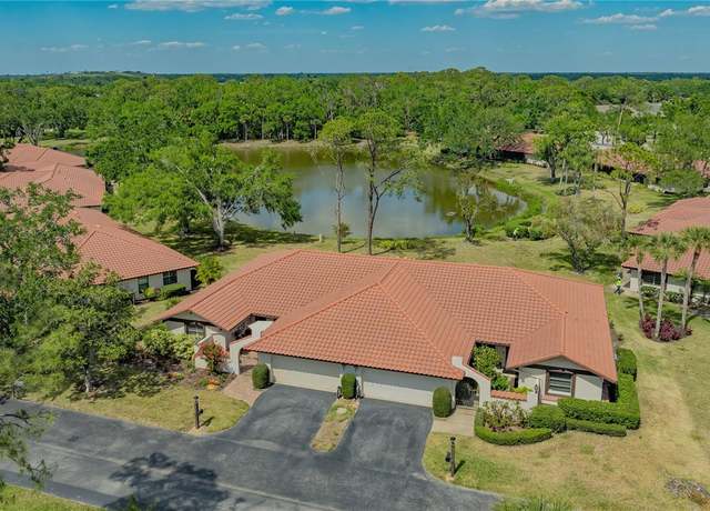 Property at 7269 Golf Pointe Way, Sarasota, FL 34243, 3 beds, 2 baths