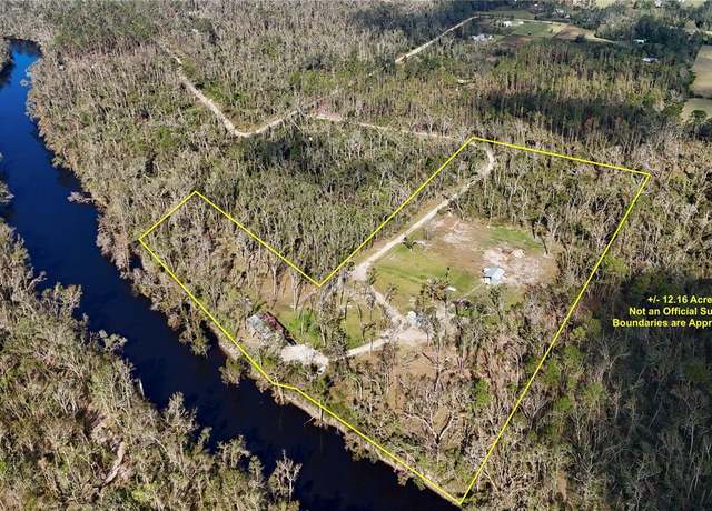 Property at 4008 SW 77th Blvd, Jasper, FL 32052, 2 beds, 2.5 baths