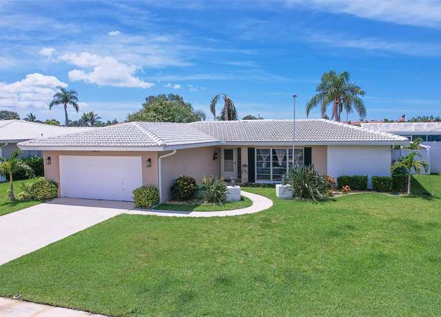 Property at 14872 Crown Dr, Largo, FL 33774, 2 beds, 2 baths