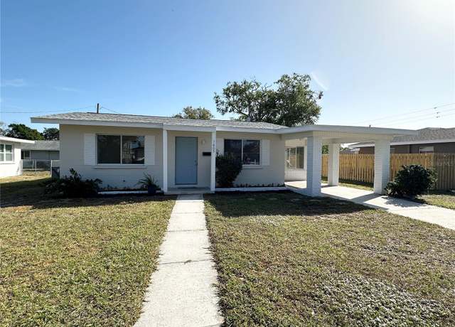 Property at 1605 32nd St W, Bradenton, FL 34205, 4 beds, 2 baths