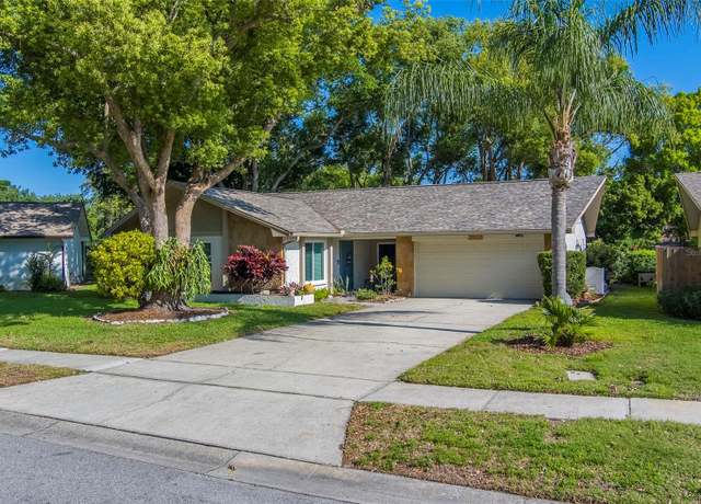 Property at 2952 Macalpin Dr N, Palm Harbor, FL 34684, 2 beds, 2 baths