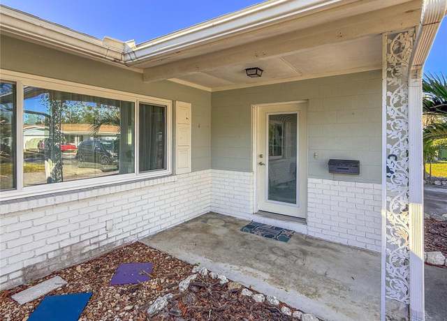 Property at 4001 17th Ave W, Bradenton, FL 34205, 3 beds, 2 baths