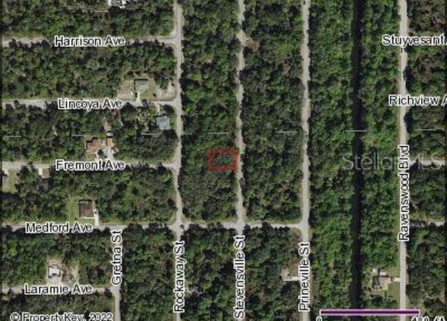 Property at 121 Stevensville St, Port Charlotte, FL 33954