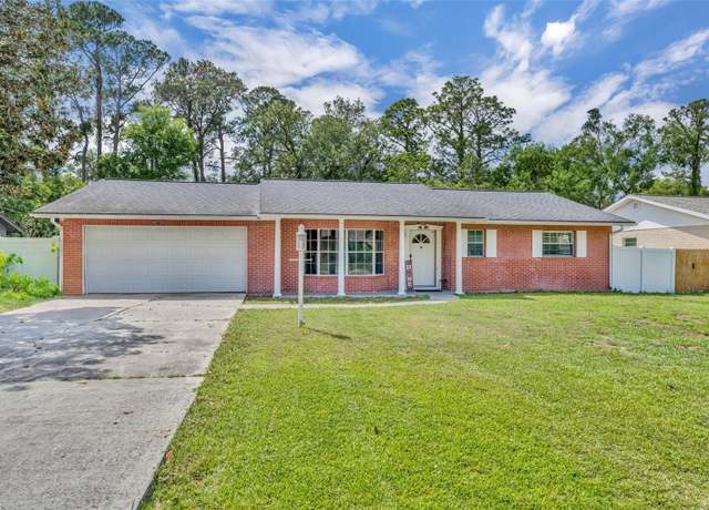Property at 976 W Gaucho Cir, Deltona, FL 32725, 2 beds, 2 baths