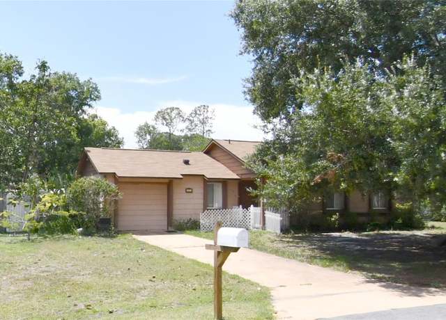 Property at 132 Wax Myrtle Ct, Sanford, FL 32773, 3 beds, 2 baths