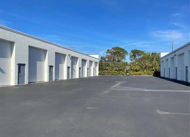 Property at 5411 Tri Par Dr #17, Sarasota, FL 34234, 0.5 baths