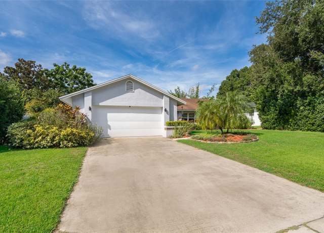 Property at 9485 Woodbreeze Blvd, Windermere, FL 34786, 3 beds, 2 baths