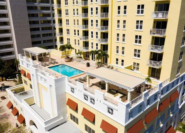 Property at 628 Cleveland St #711, Clearwater, FL 33755, 2 beds, 2 baths