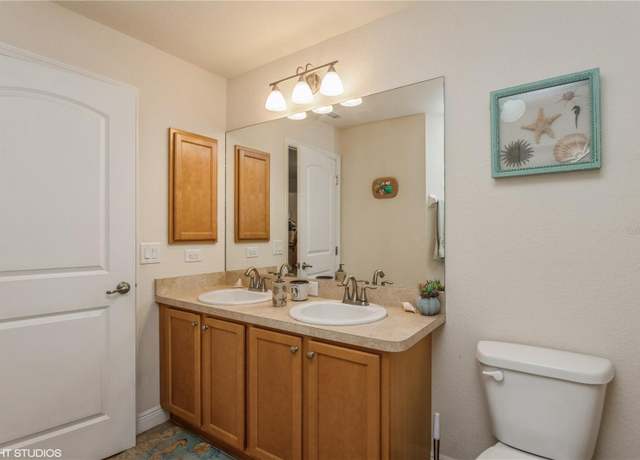 Property at 13 N Smilax Ct N, Homosassa, FL 34446, 4 beds, 2 baths