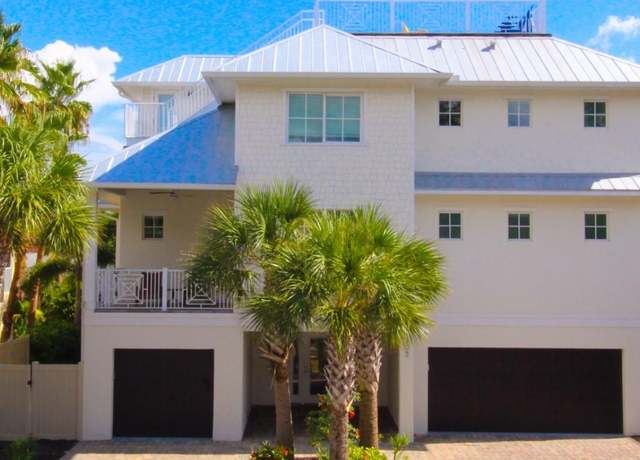 Property at 205 17th St N, Bradenton Beach, FL 34217, 6 beds, 5.5 baths