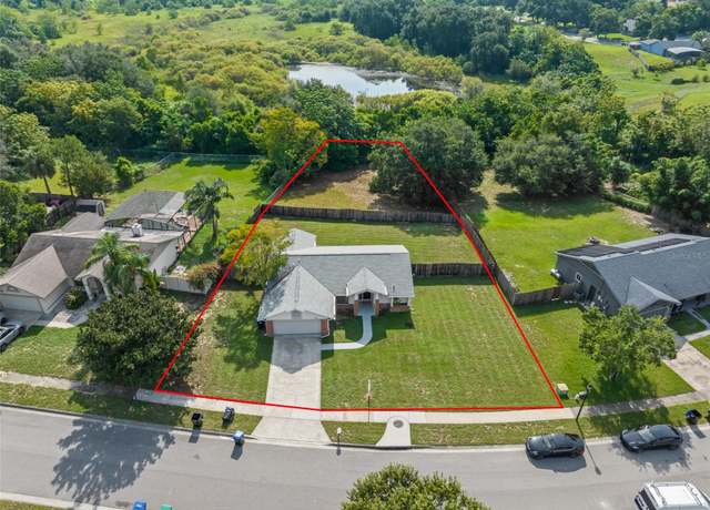 Property at 417 Ashbourne Dr, Orlando, FL 32835, 3 beds, 2 baths