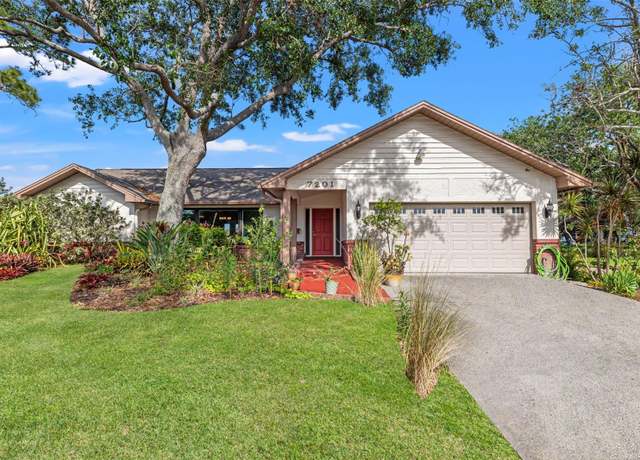 Property at 7201 15th Ct NE, St Petersburg, FL 33702, 3 beds, 3 baths