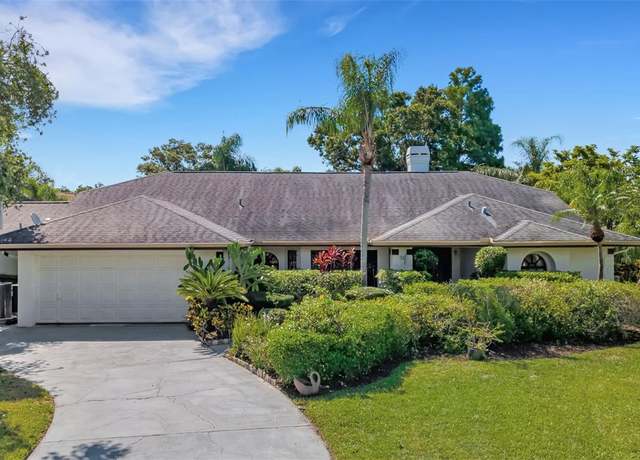 Property at 1000 Chatham Ct, Safety Harbor, FL 34695, 4 beds, 3 baths