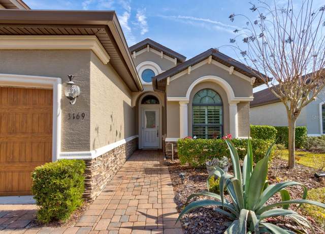 Property at 3169 Connemara Dr, Ormond Beach, FL 32174, 3 beds, 2 baths
