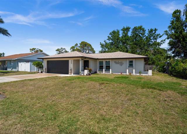 Property at 3355 Roslyn Rd, Venice, FL 34293, 2 beds, 2 baths