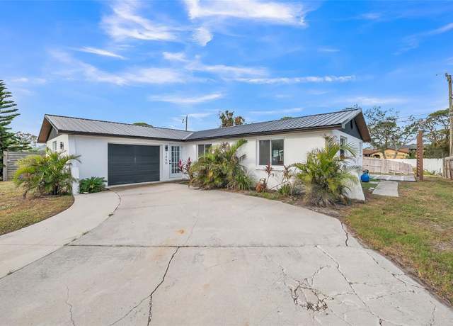 Property at 1490 Fundy Rd, Venice, FL 34293, 4 beds, 2 baths